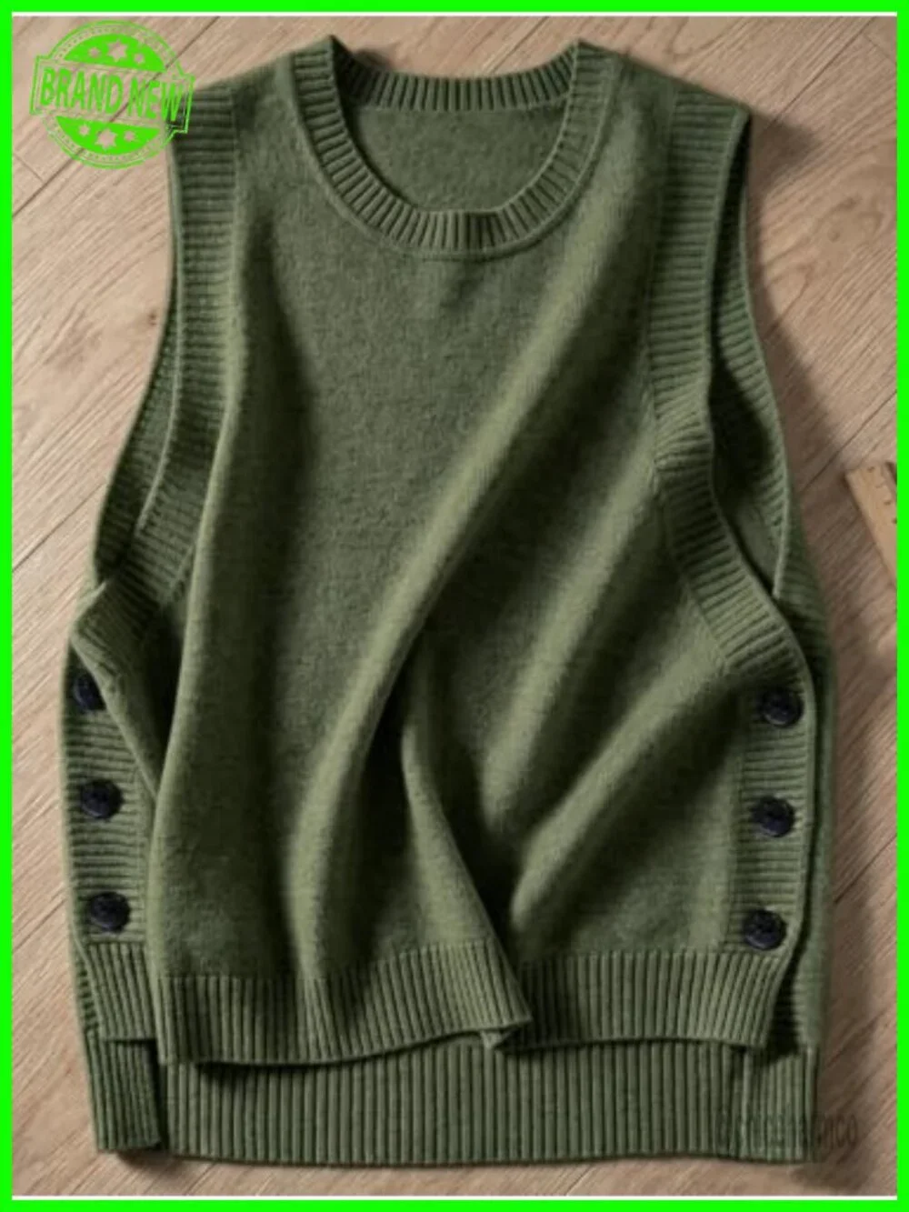 Women's Relaxed Fit Crewneck Sleeveless Knit Sweater Vest with Coconut Shell